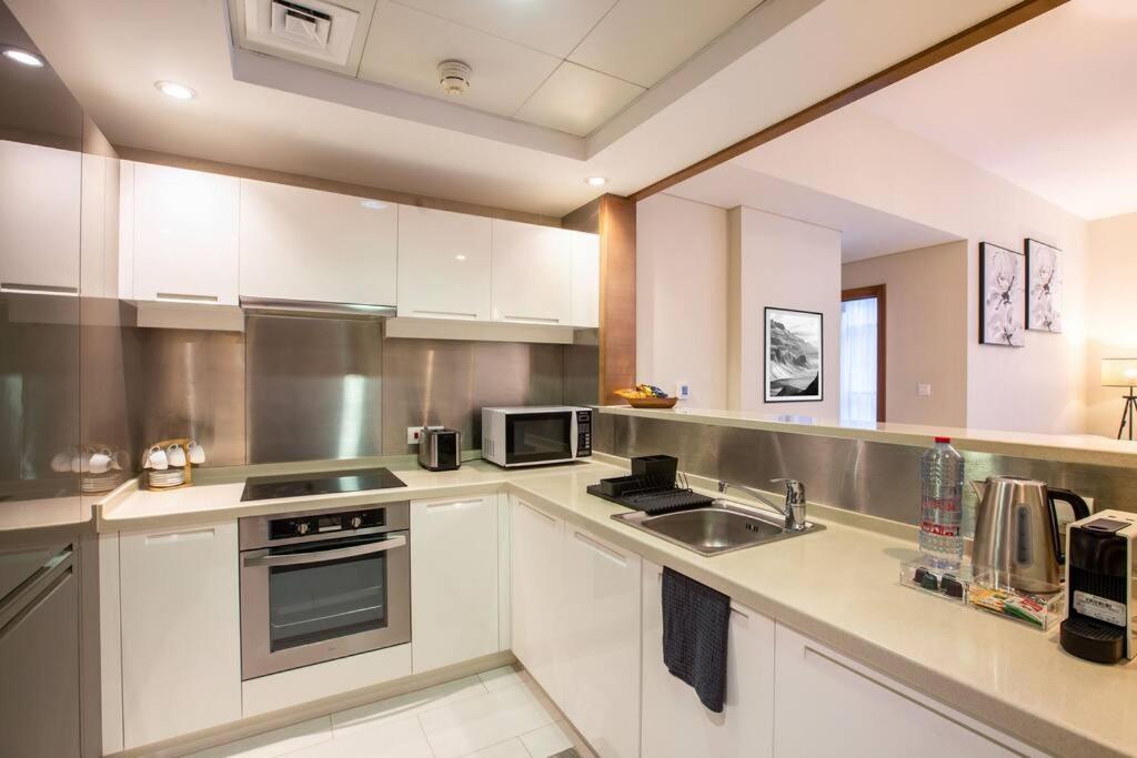 Lux 1Br 2 Min To Burj Khalifa Apartment Dubai Exterior foto