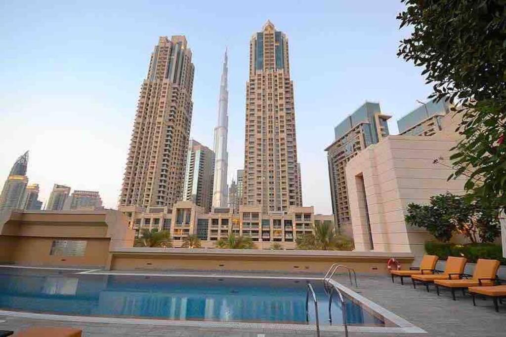 Lux 1Br 2 Min To Burj Khalifa Apartment Dubai Exterior foto