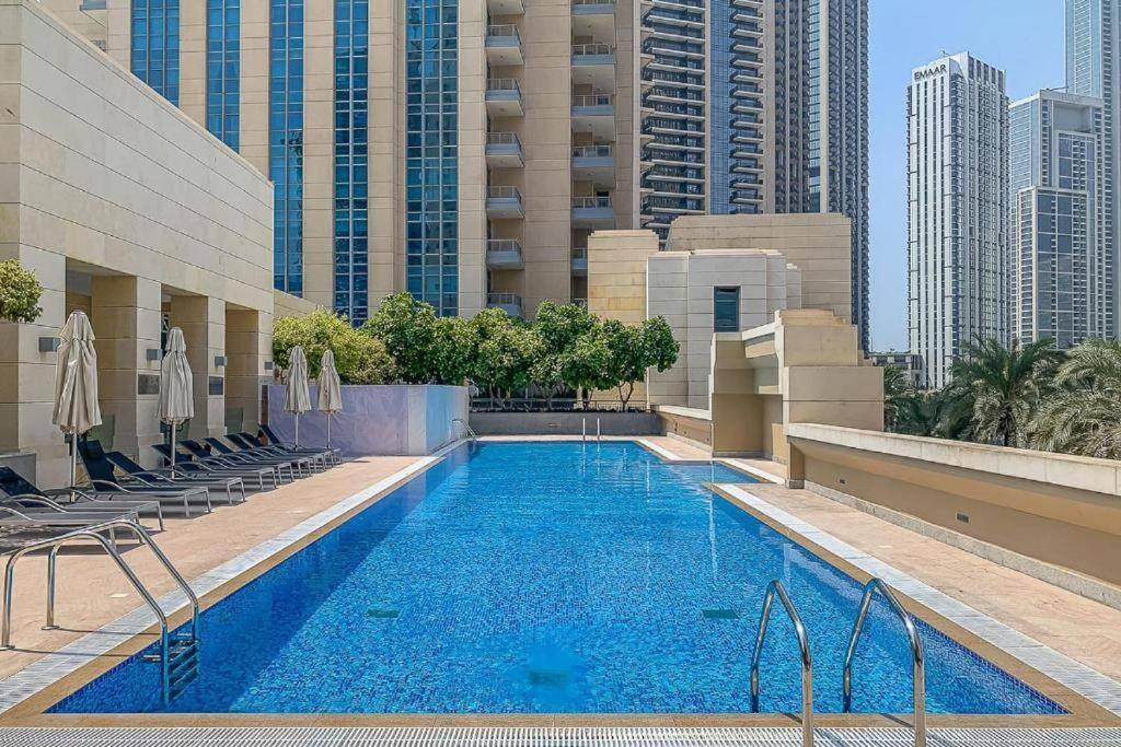 Lux 1Br 2 Min To Burj Khalifa Apartment Dubai Exterior foto