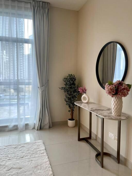 Lux 1Br 2 Min To Burj Khalifa Apartment Dubai Exterior foto