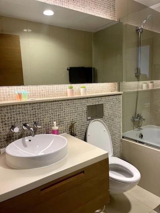 Lux 1Br 2 Min To Burj Khalifa Apartment Dubai Exterior foto
